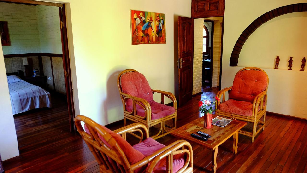 Eco Lodge Les Chambres Du Voyageur Antsirabe Exteriör bild