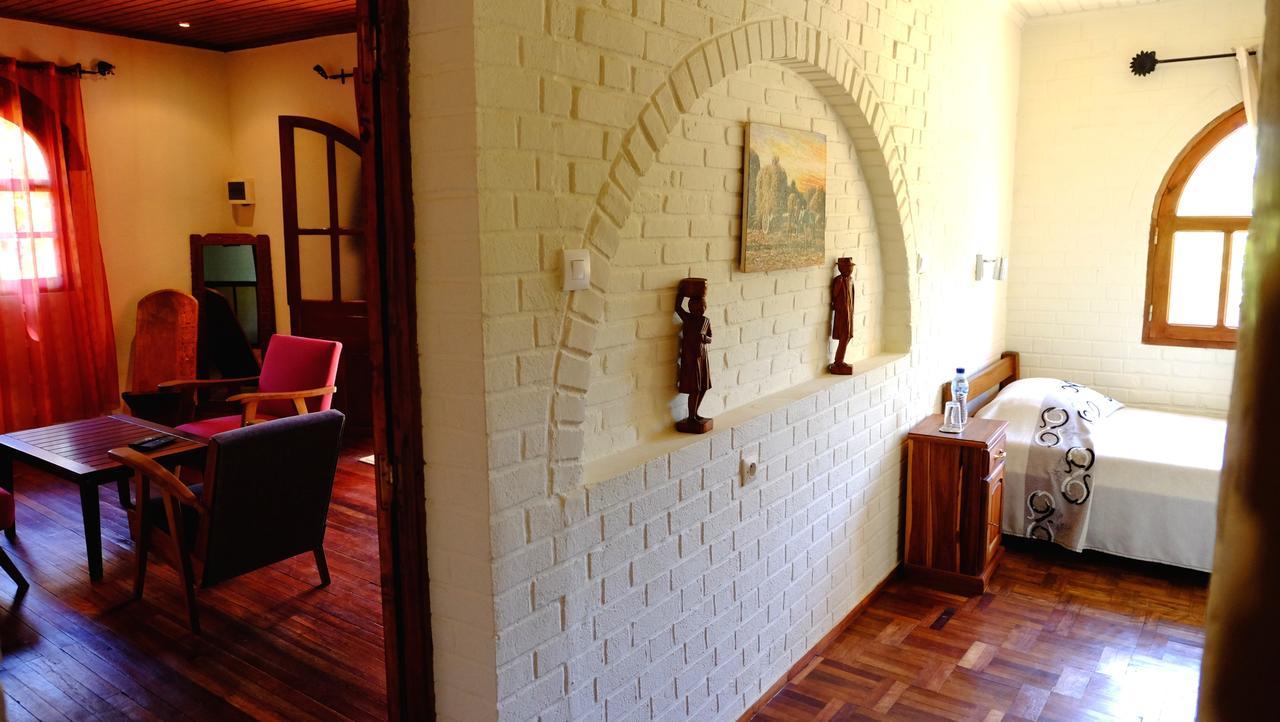 Eco Lodge Les Chambres Du Voyageur Antsirabe Exteriör bild